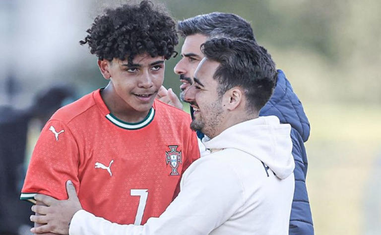 رونالدو جونيور يخطو خطاه نحو العالمية مع اول ظهور له مع منتخب البرتغال تحت 16 سنة