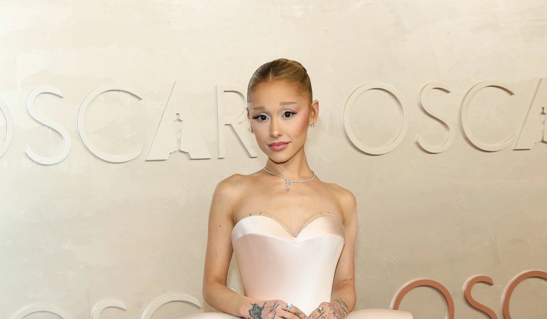 تطور  Ariana Grande بـ25 صورة