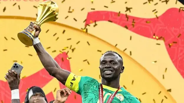 Mane سفير كرة القدم الأفريقية