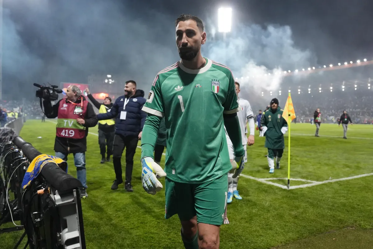 إيطاليا حاملة لقب كأس العالم أربع مرات خارج أسواره للمرة الثالثة
