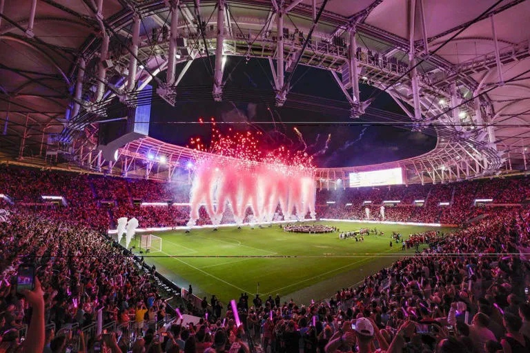 افتتح Beckham, Messi ملعب فريق Inter Miami  الجديد
