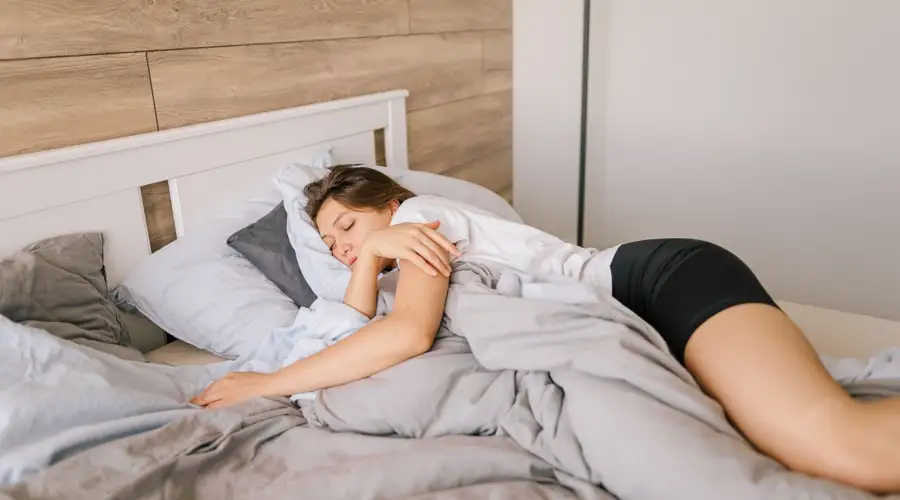 ما تفعله قيلولة قصيرة بعد الظهر بدماغك
