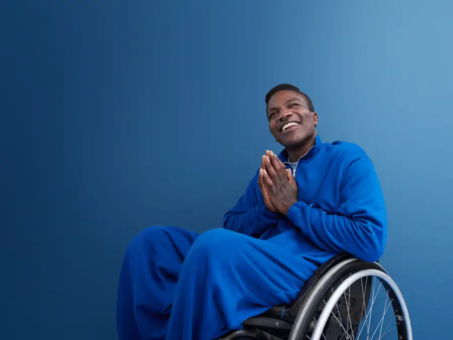 إذا كان لونك المفضل هو الأزرق، فمن المحتمل أن تمتلك هذه الصفات السبع