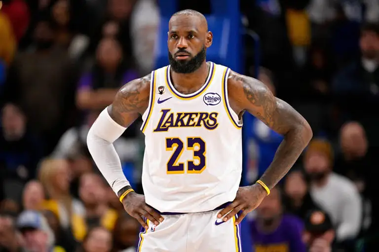LeBron James و سرّ طول مسيرته وأدائه المتميز