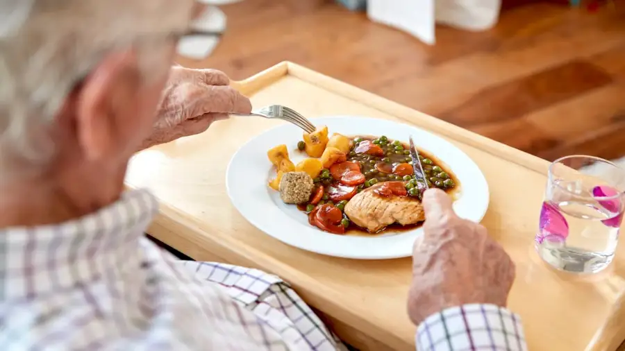 ان اتباع العادات الغذائية الصحية تحد من خطر الإصابة بالـ Parkinson