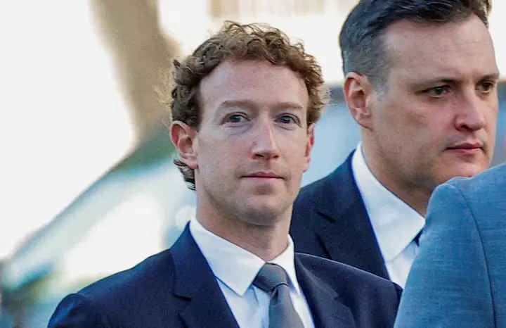 يعترف Mark Zuckerberg بأن Meta ارتكبت "أخطاء" كثيرة في مجال الذكاء الاصطناعي