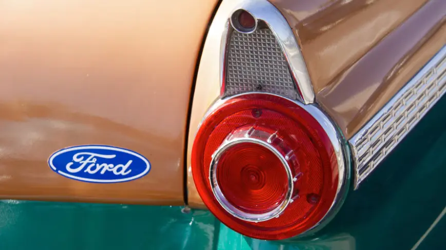 اضطرت Ford إلى إعادة توظيف 350 مهندساً بعد فشل الذكاء الاصطناعي في تقييم جودة المركبات