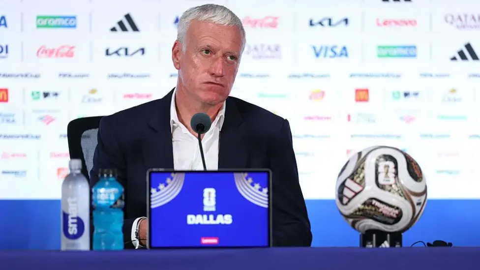 انتهت مسيرة Didier Deschamps الطويلة والحافلة مع فرنسا