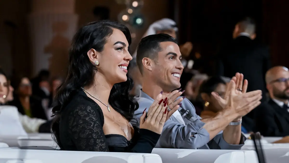 أخيرًا Cristiano Ronaldo يتزوج Georgina Rodríguez في البرتغال
