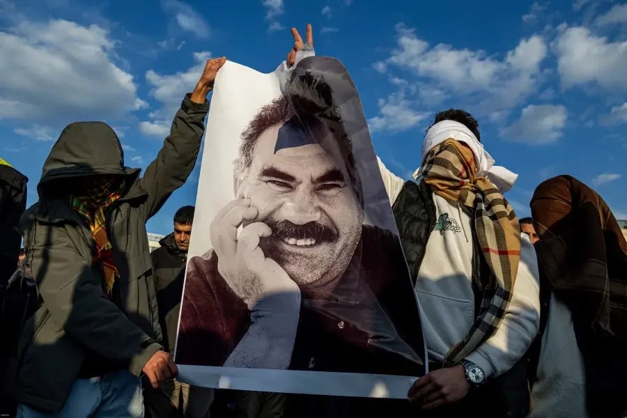 وافق البرلمان التركي على مشروع قانون العفو عن آلاف من مقاتلي حزب العمال الكردستاني