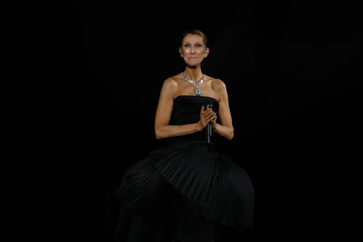 أبهرت Céline Dion معجبيها بحفل عودتها المؤثر بعد تغلبها على مرض نادر
