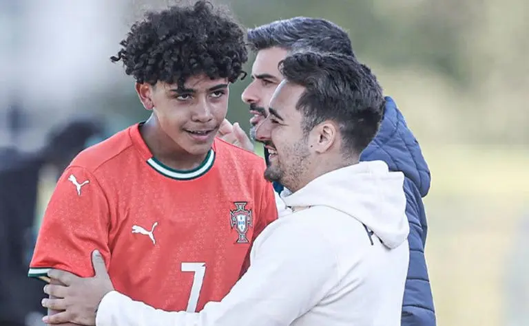 رونالدو جونيور يخطو خطاه نحو العالمية مع اول ظهور له مع منتخب البرتغال تحت 16 سنة