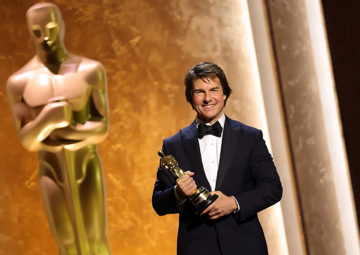 Tom Cruiseيحصل على جائزة أوسكار فخرية