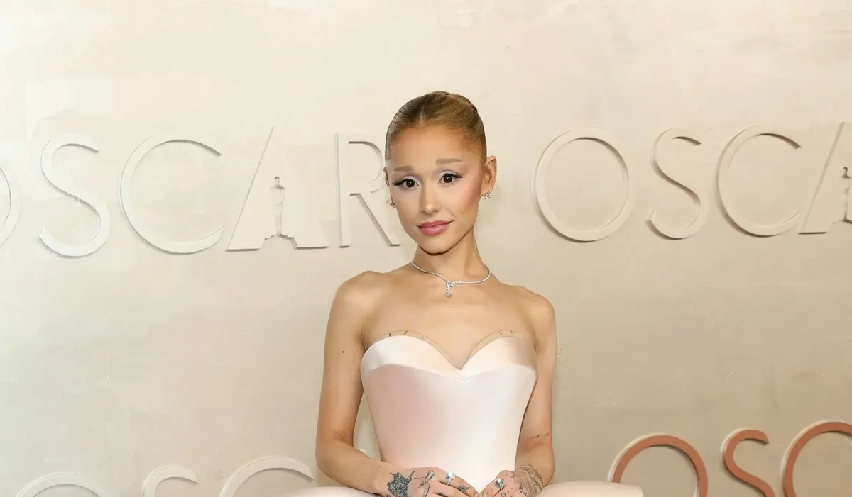 تطور Ariana Grande بـ25 صورة