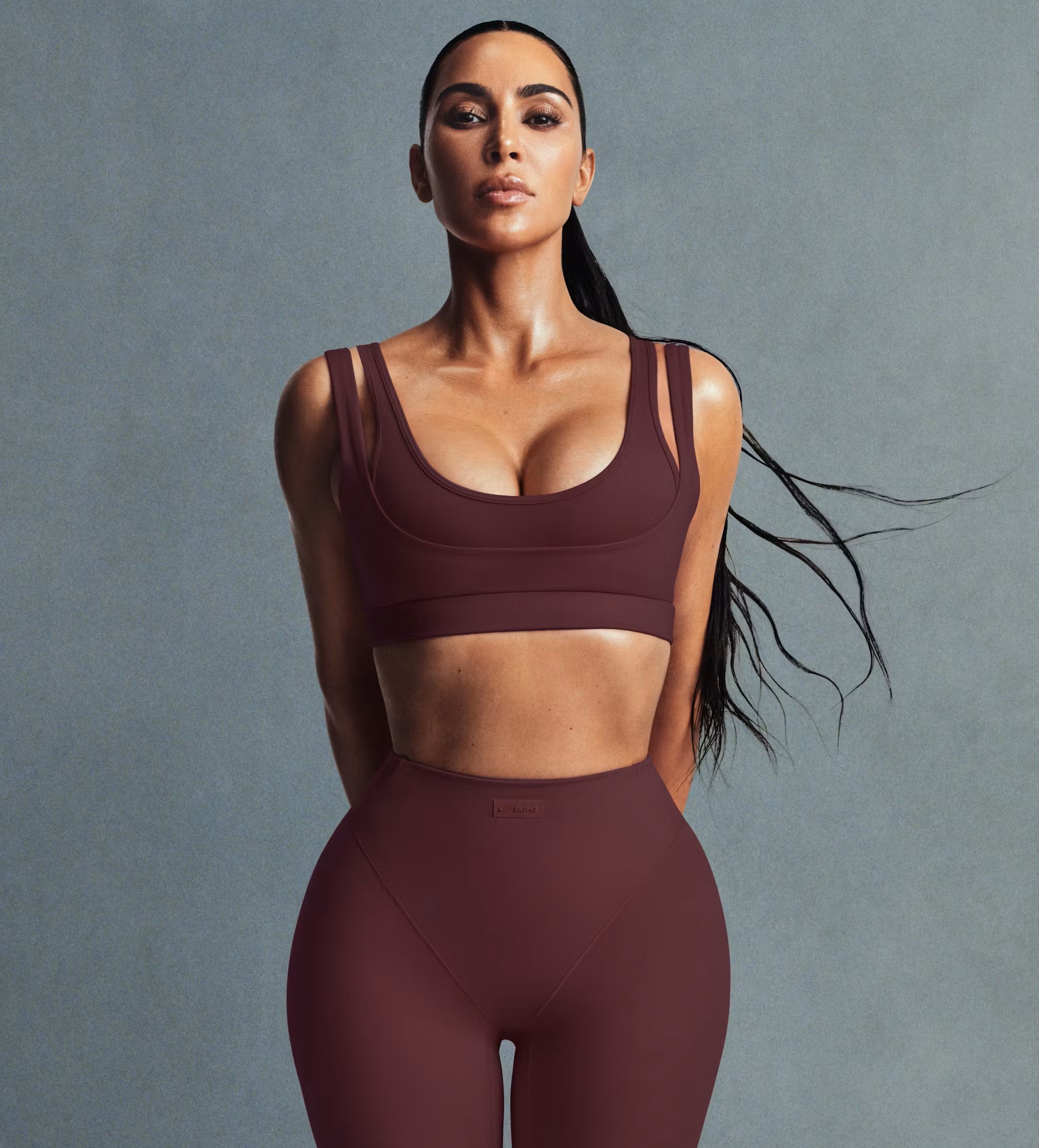 Kim Kardashian  تجعل كل شيء يبدو جميلاً