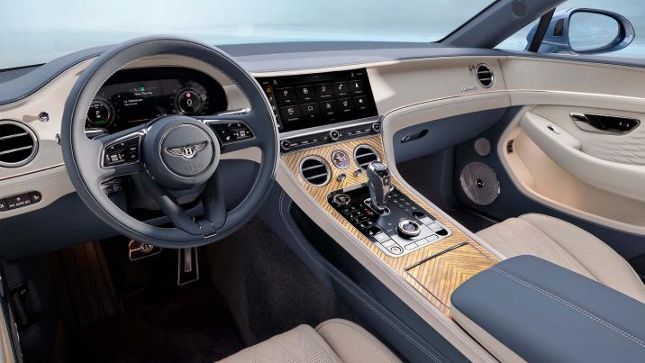 تجربة قيادة Bentley Continental GT Azure Coupe 2026  