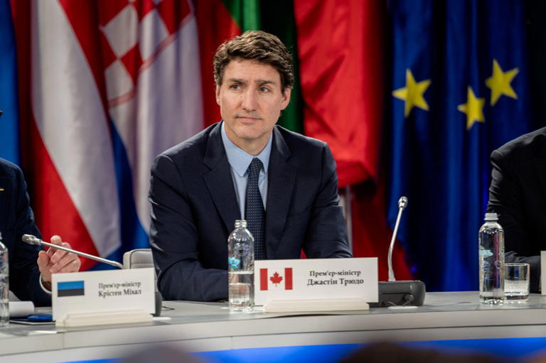  Katy Perry و Justin Trudeau تثيران شائعات المواعدة بعد ليلة موعد مريحة