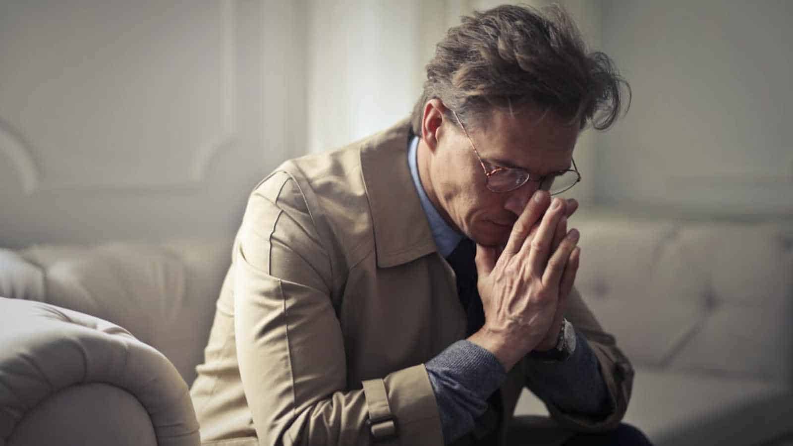  الأشخاص الأذكياء يميلون إلى الشكوى بشكل أقل