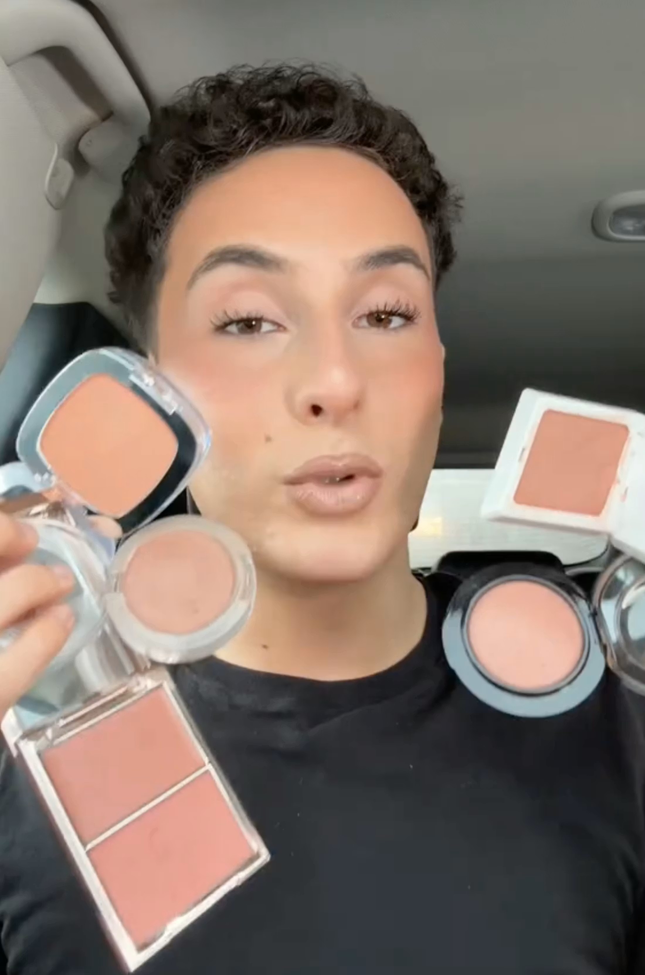 Sad Beige Blush منتشر في كل مكان، وهو جذاب بشكل مدهش