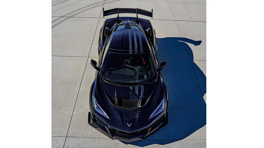 شركة Chevrolet تطلق 250 سيارة Corvettes
