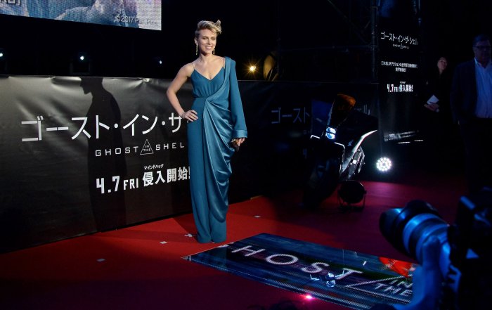 Scarlett Johanssonتحتفل بعيدها الـ 41  