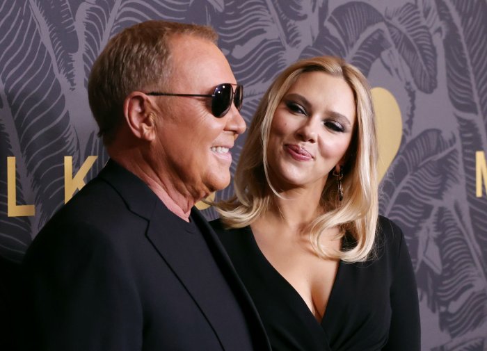 Scarlett Johanssonتحتفل بعيدها الـ 41  
