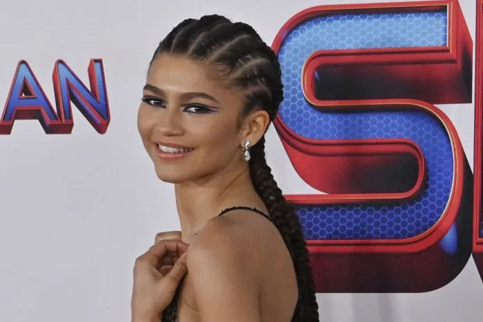  Zendayaممثلة ومغنية و عارضة