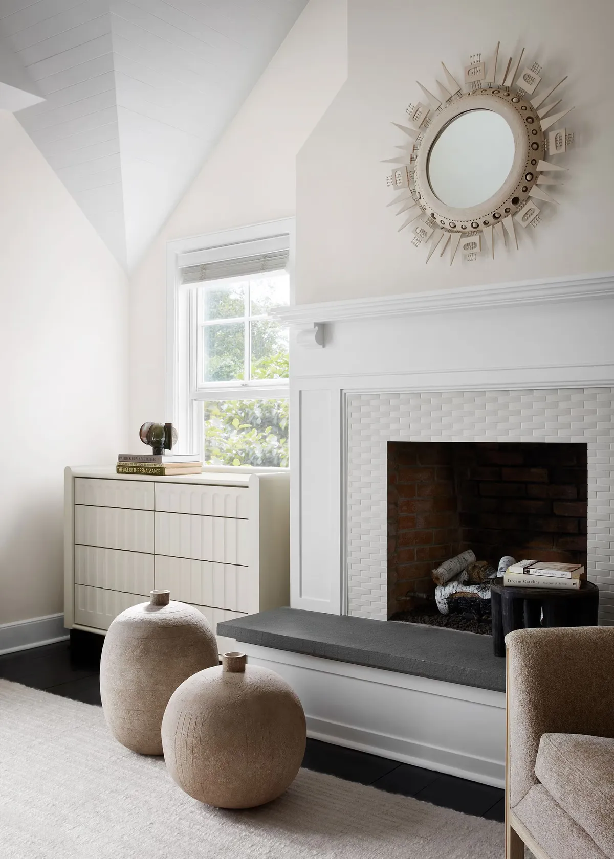 77 فكرة لتصميم مدفأة تضفي لمسة مميزة على مساحتك في عام 2026