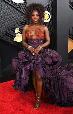 أفضل إطلالات النجوم في حفل جوائز Grammy 2026