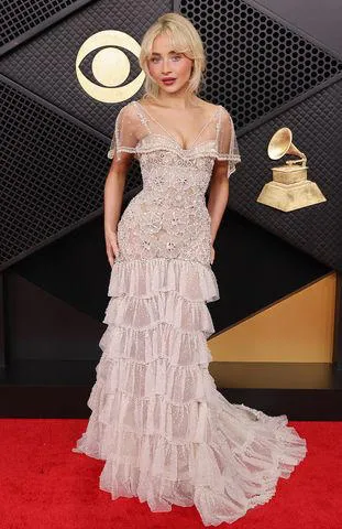  أفضل إطلالات النجوم في حفل جوائز Grammy 2026
