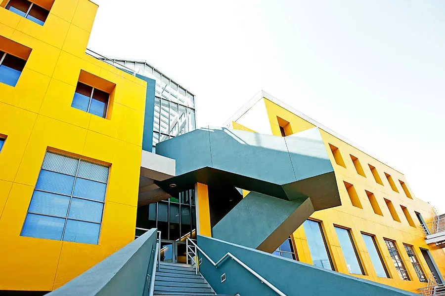  أعظم 34 مبنى من تصميم Frank Gehry في مسيرته