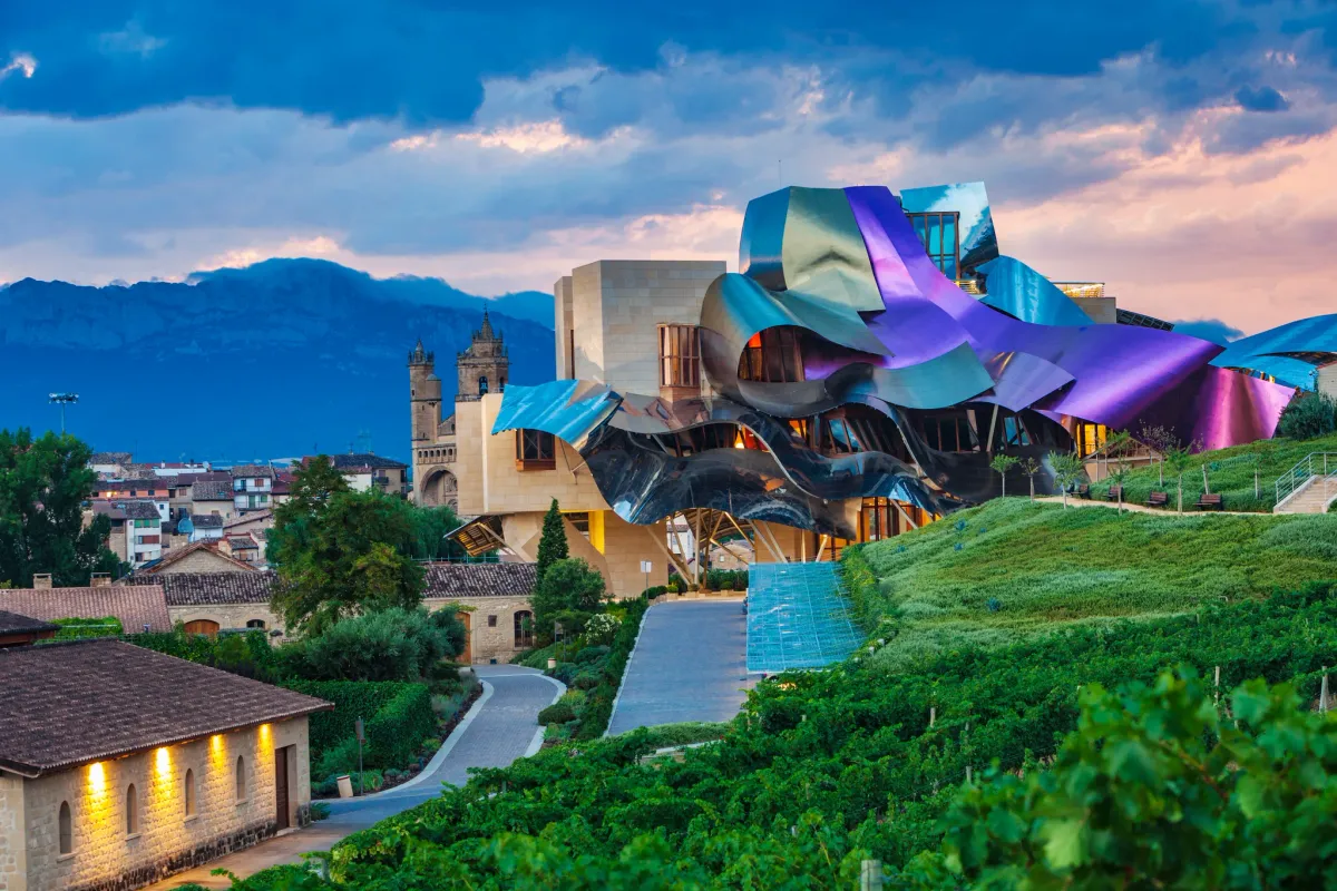  أعظم 34 مبنى من تصميم Frank Gehry في مسيرته