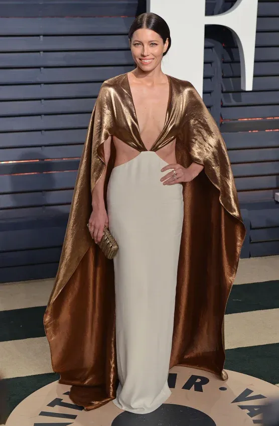 Jessica Biel تبلغ من العمر 44 عامًا: من 