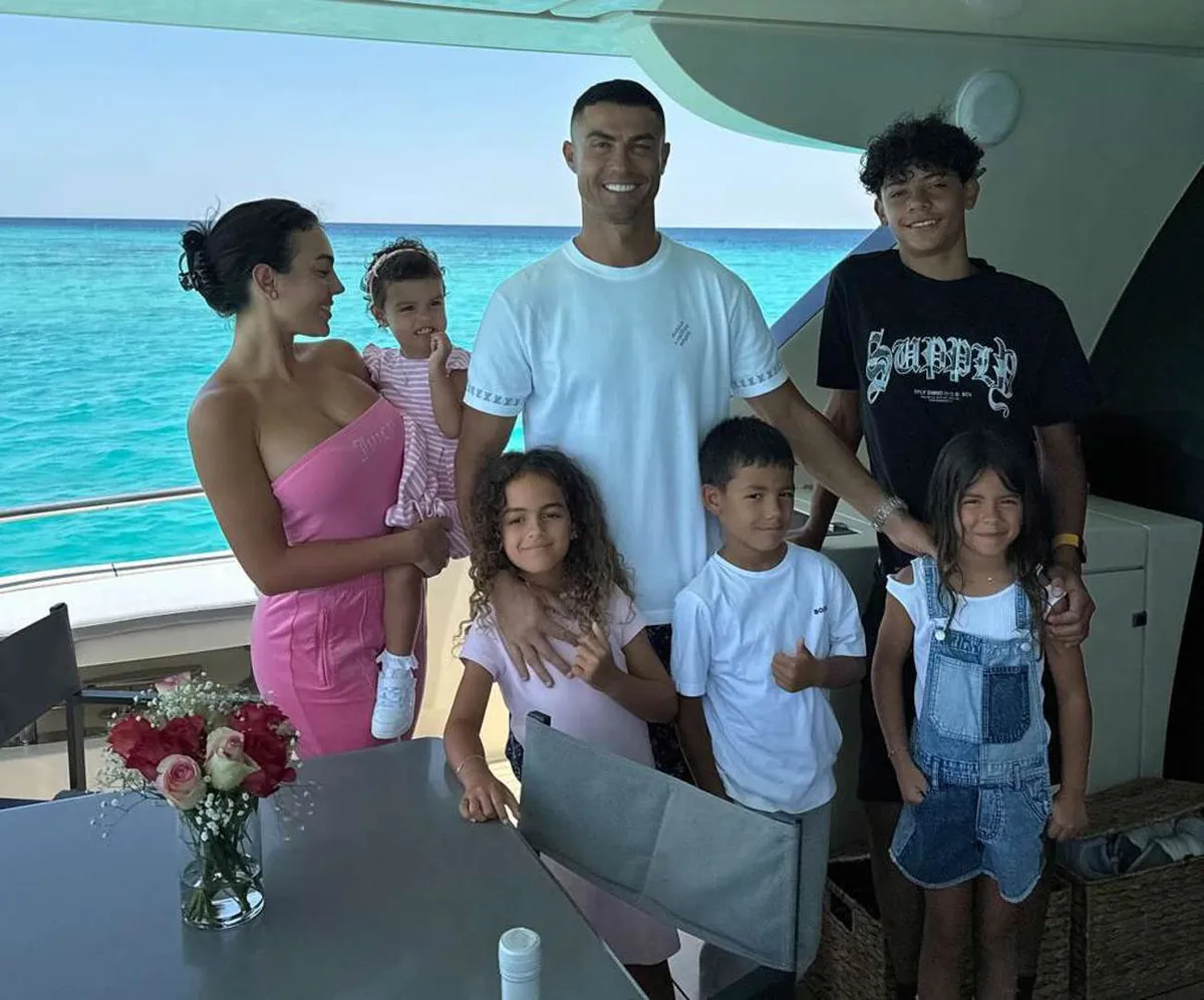 نظرة على حياة Cristiano Ronaldo و Georgina الفاخرة في المملكة العربية السعودية