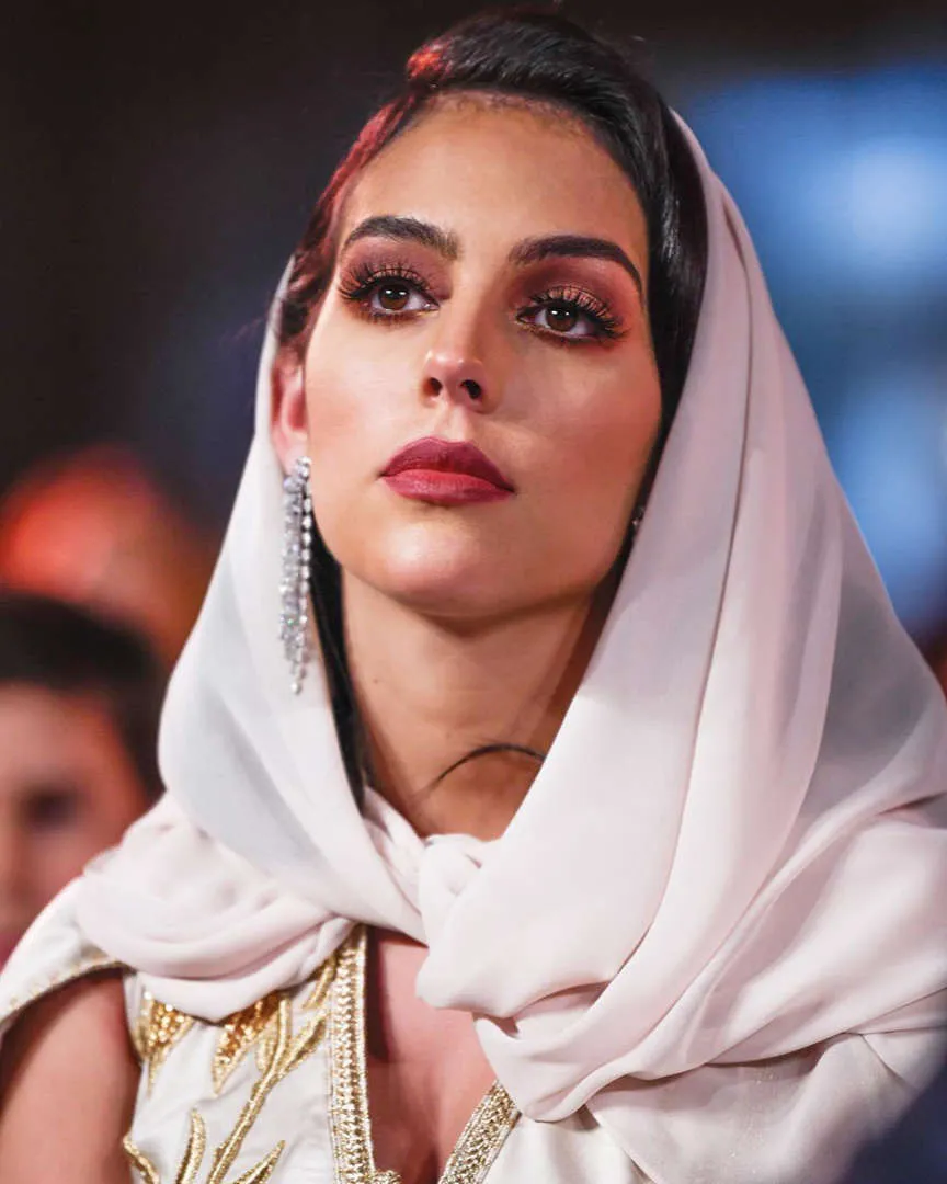 نظرة على حياة Cristiano Ronaldo و Georgina الفاخرة في المملكة العربية السعودية