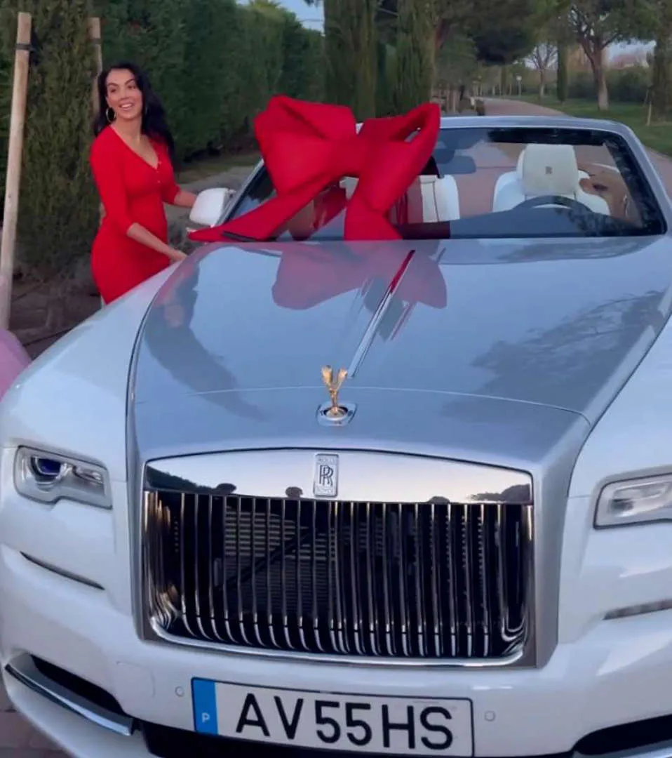 نظرة على حياة Cristiano Ronaldo و Georgina الفاخرة في المملكة العربية السعودية