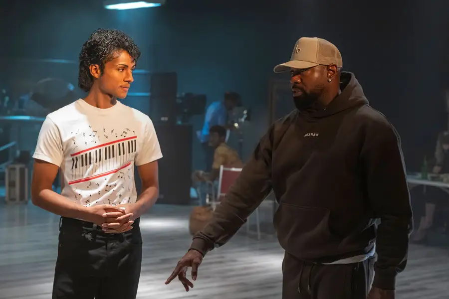 فيلم Michael Jackson مثيراً للجدل  