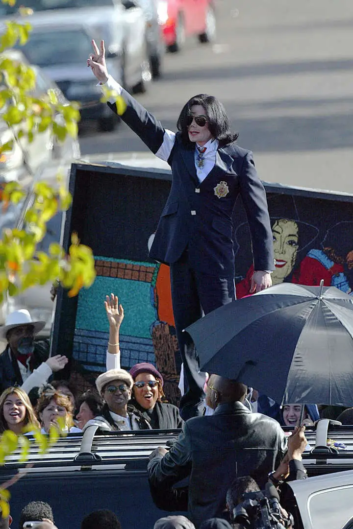 فيلم Michael Jackson مثيراً للجدل  