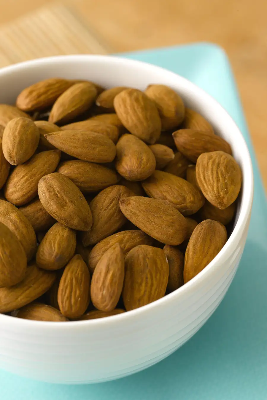 هذه الأطعمة ستساعدك على النوم طوال الليل