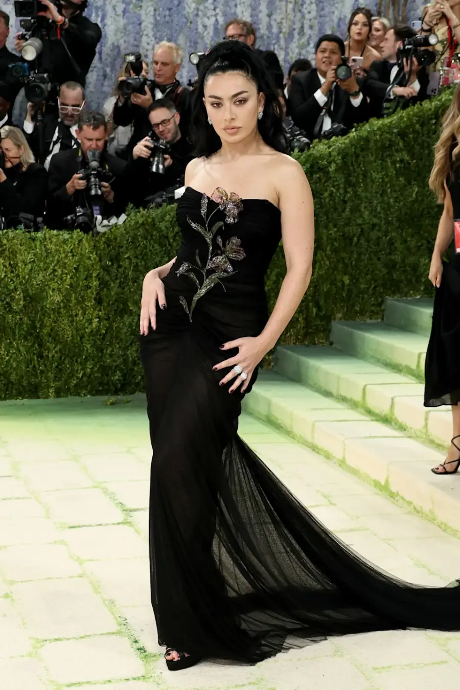 اليكم أجمل إطلالات المشاهير في حفل Met Gala 