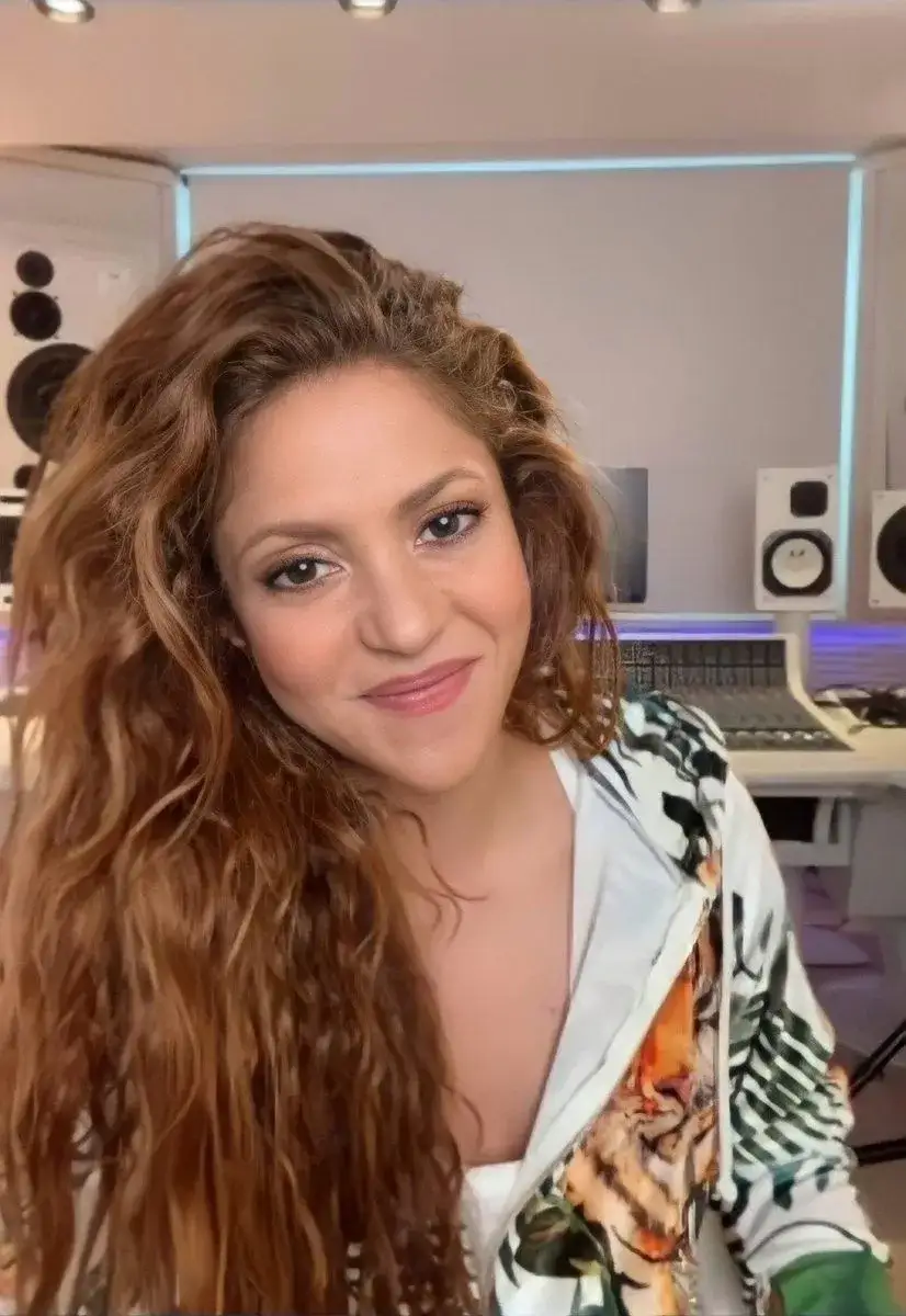 Shakira الأسطورة اللبنانية – الكولومبية