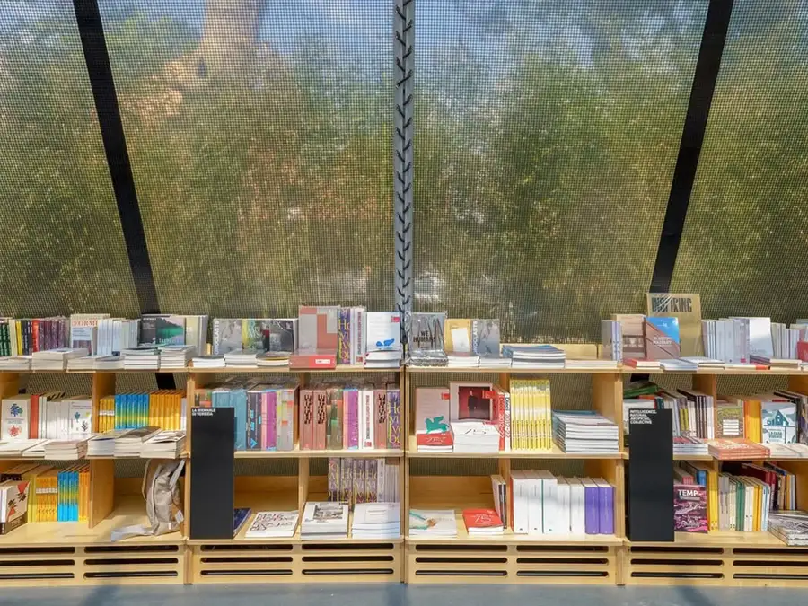 5 مكتبات لا تشبه المكتبات التقليدية 